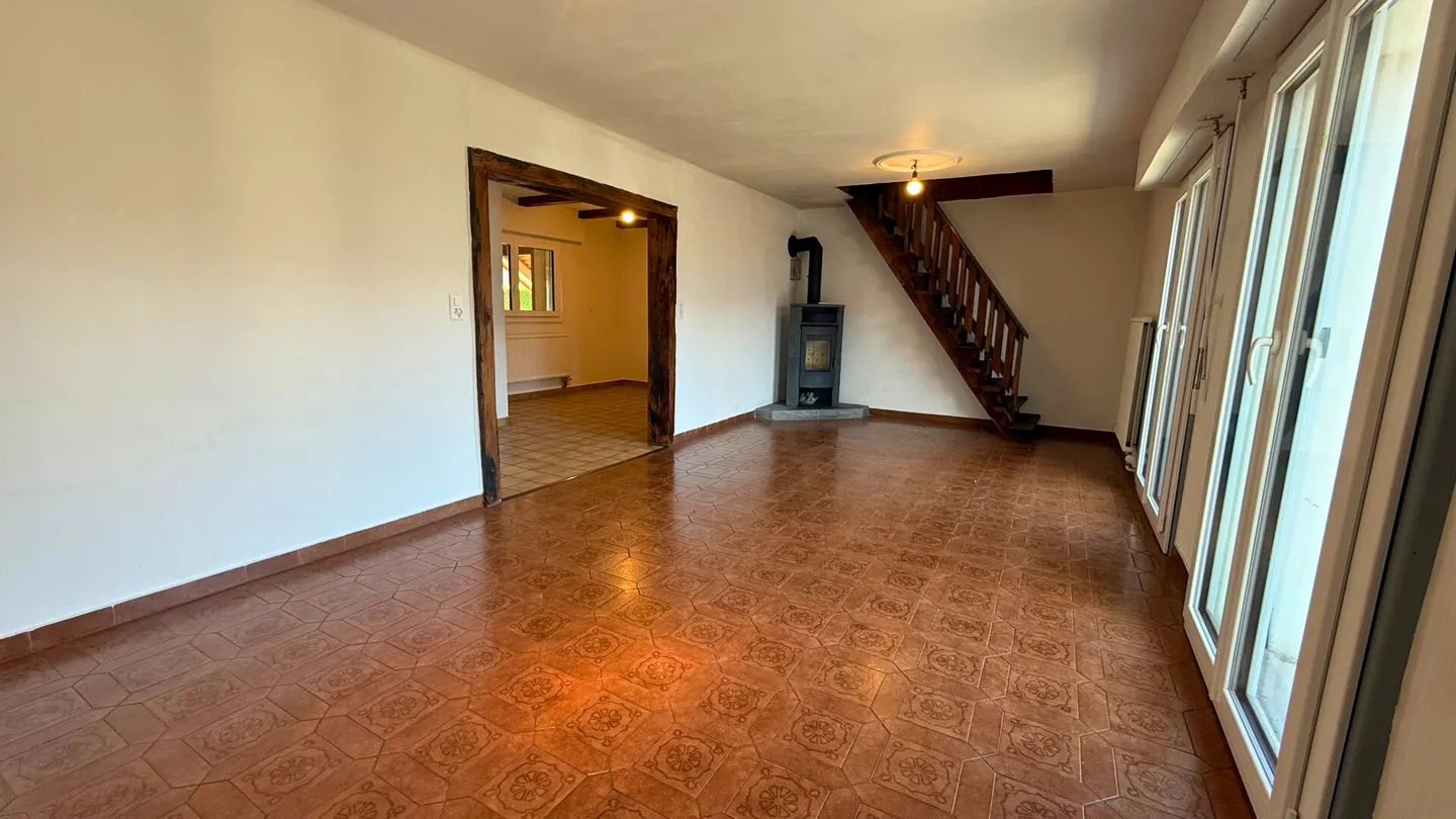 Charming 5.5-room duplex in a village house in the center of the village - Photo 4 of 18