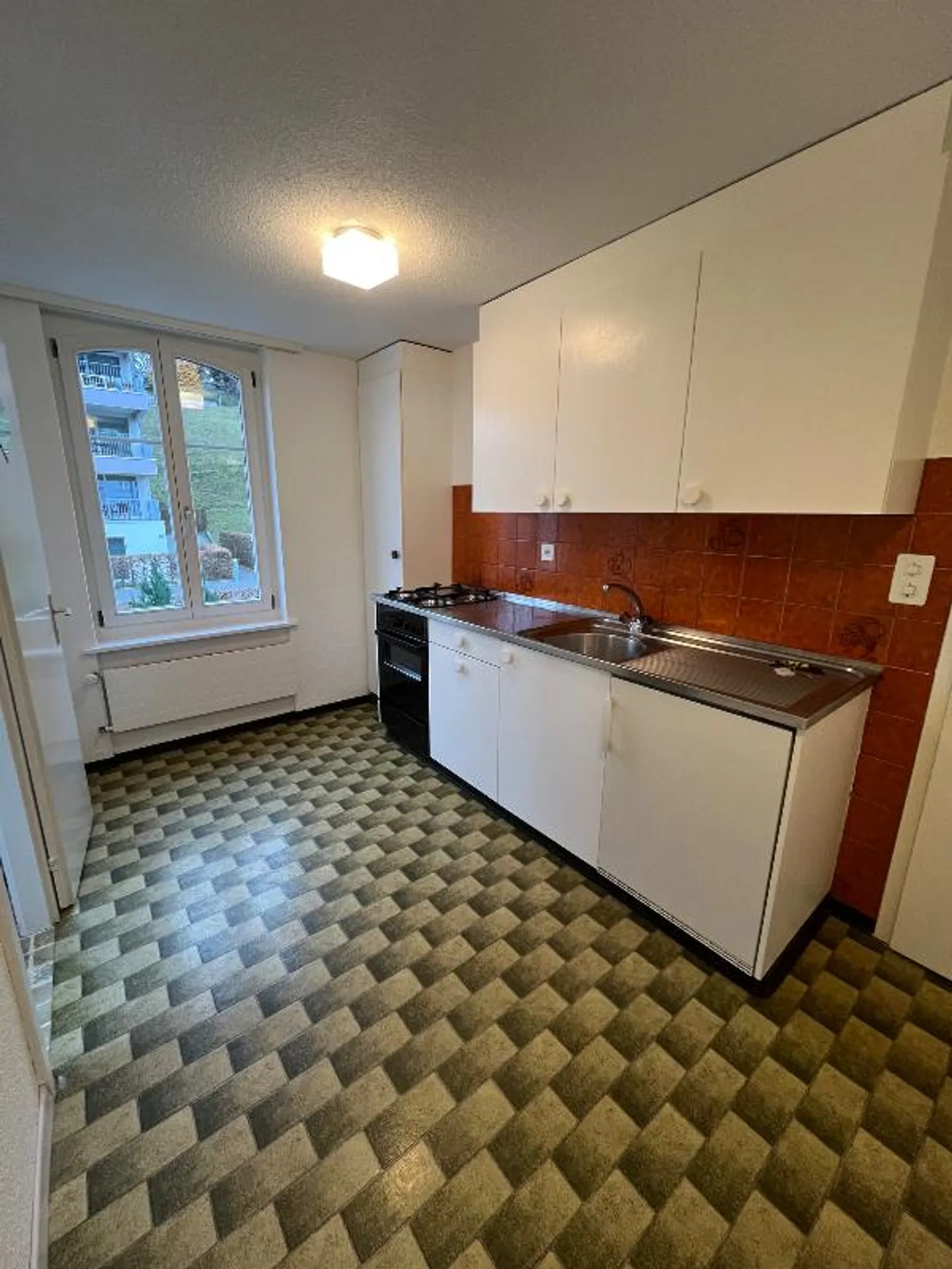 Appartement 1,5 pièces - Photo 2 sur 5