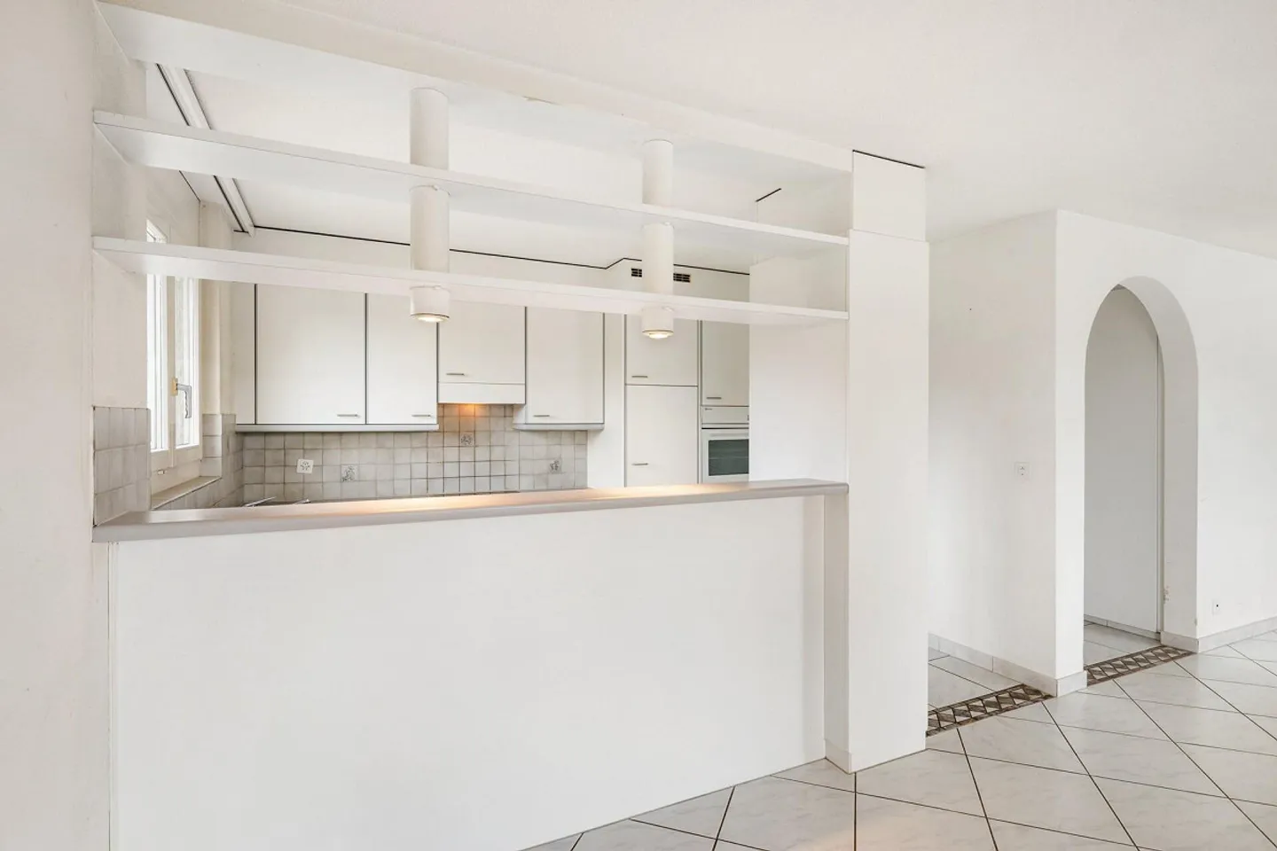 GROSSZÜGIGE 4.5-ZIMMER-WOHNUNG MIT GROSSEM BALKON UND 2 TG-PLÄTZEN - Photo 15 of 26
