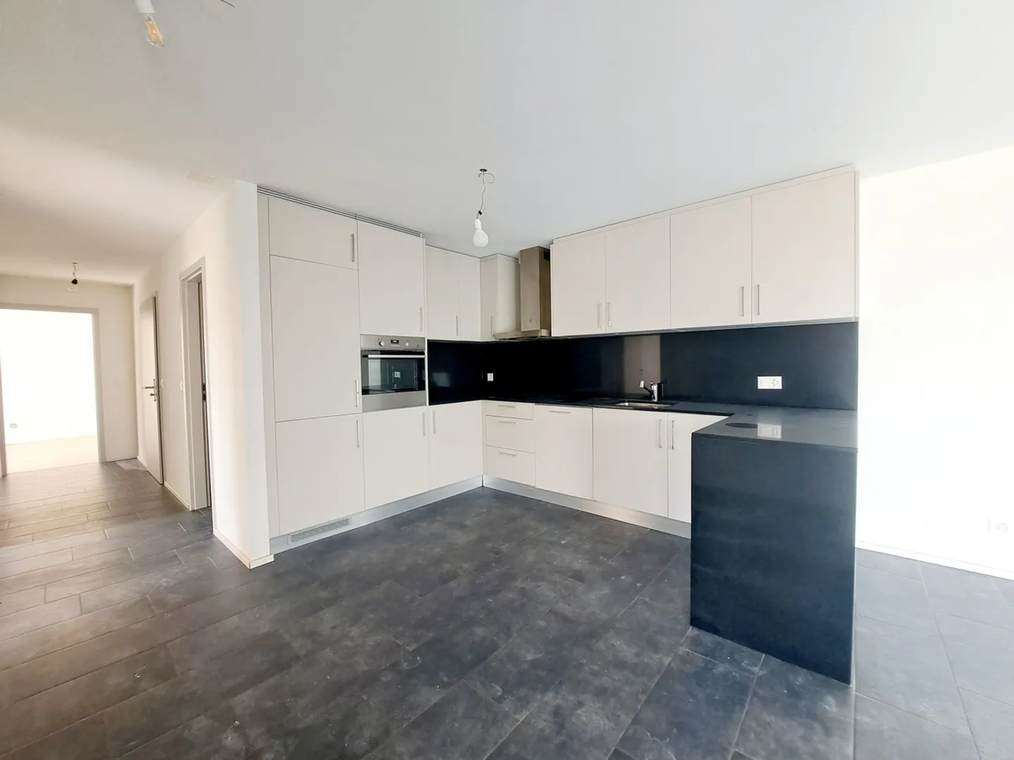 COLLÈGE 24, Appartamento di 3.5 locali con 2 bagni - Foto 2 di 12