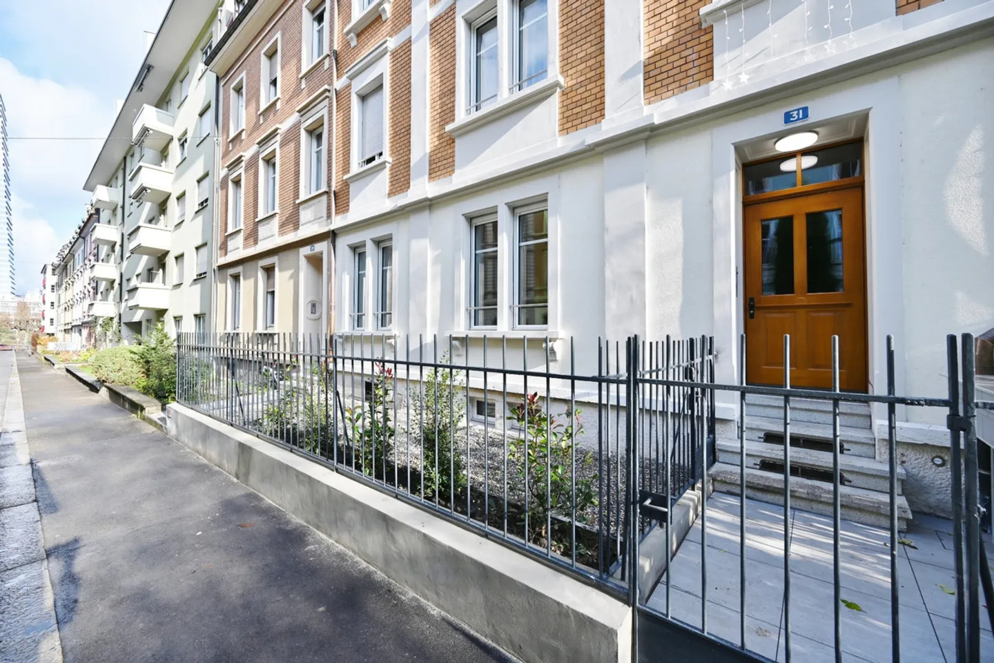 UNIQUE OPPORTUNITY - UNIQUE GARDEN APARTMENT NEAR THE RHINE PROMENADE - Photo 1 of 10