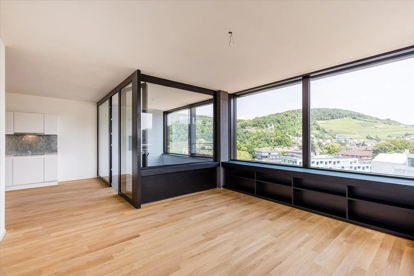 Living in the Akara Tower - Photo 1 of 13