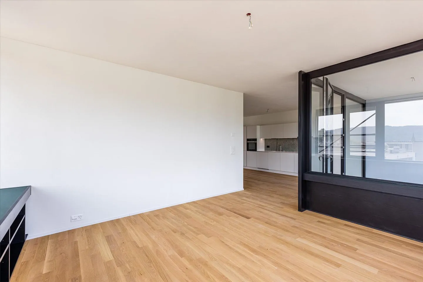 Living in the Akara Tower - Photo 2 of 13