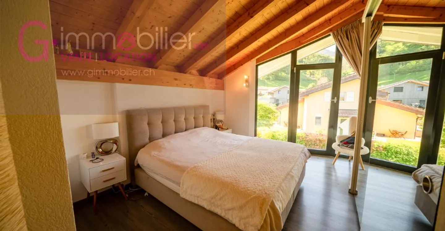 Detached house with 5.5 rooms on a large plot in Monthey - Photo 9 of 12