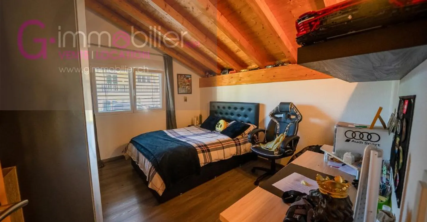 Detached house with 5.5 rooms on a large plot in Monthey - Photo 12 of 12