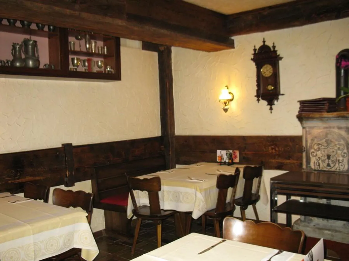 Hotel Restaurant in the Center with Terrace, rustic in typical Valais style. - Photo 4 of 8