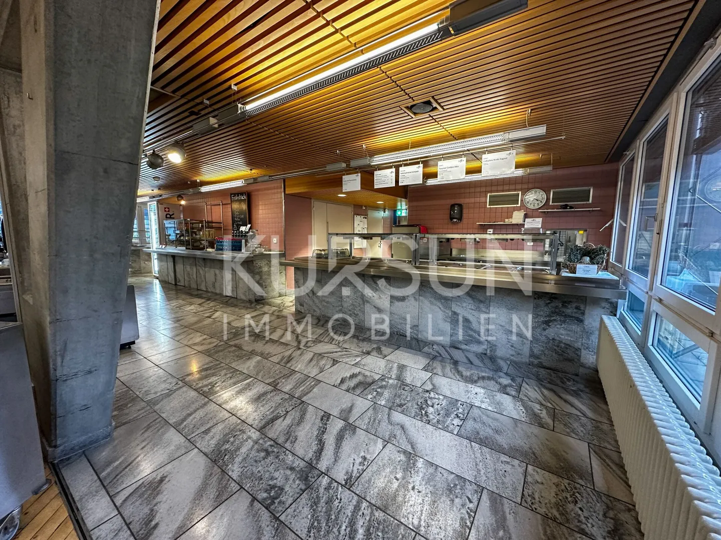 Lunch 5: Successful Gastronomy Business in Urban Premium Location - District 5 - Photo 8 of 14