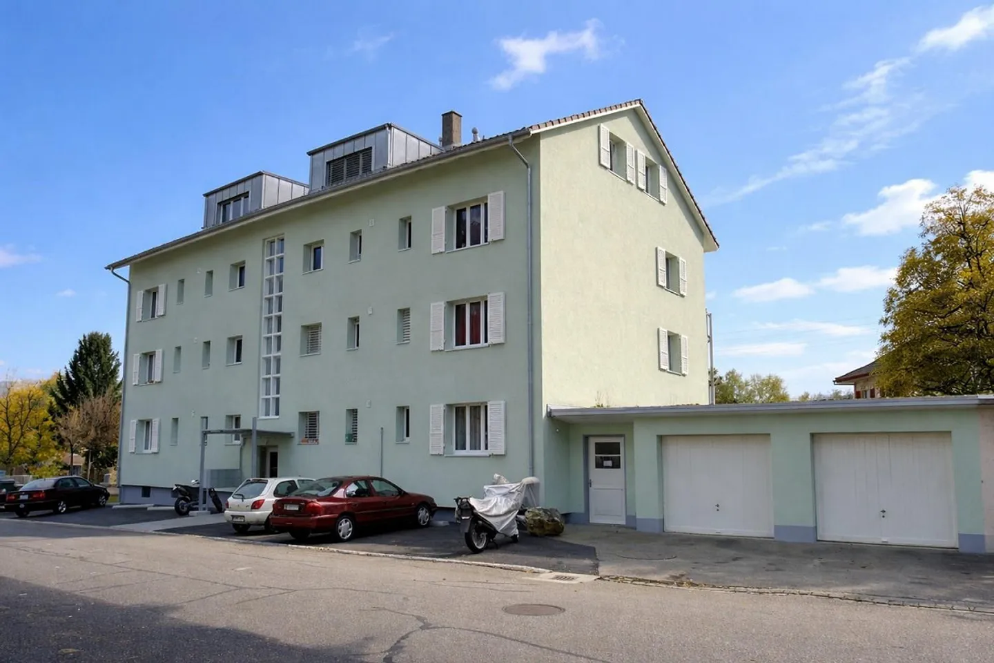 Bright 4.5-room apartment with balcony for rent in Zollikofen - Photo 1 of 9