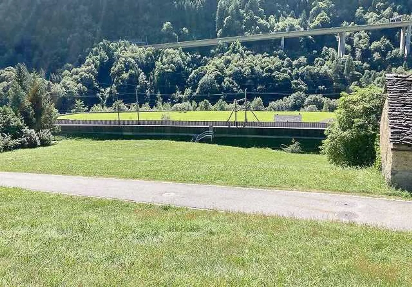 Terreno edificabile soleggiato a Faido - Foto 8 di 14