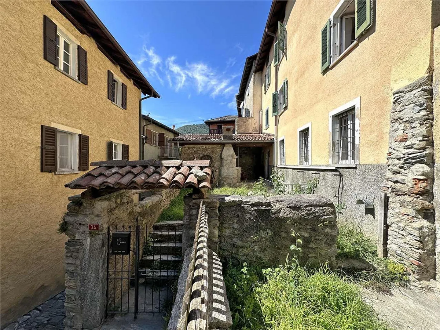 Casa di nucleo con giardino privato - Foto 1 di 13