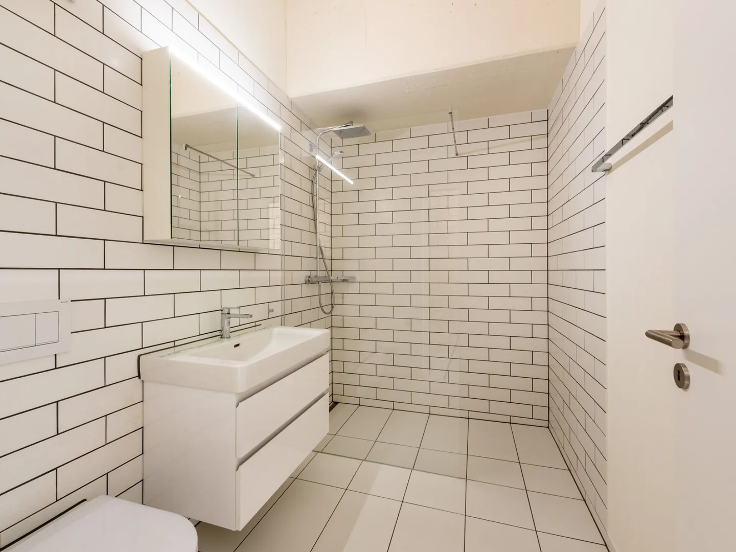 Modern Loft in Adliswil - New 2.5-room apartment in a quiet location - Photo 5 of 7