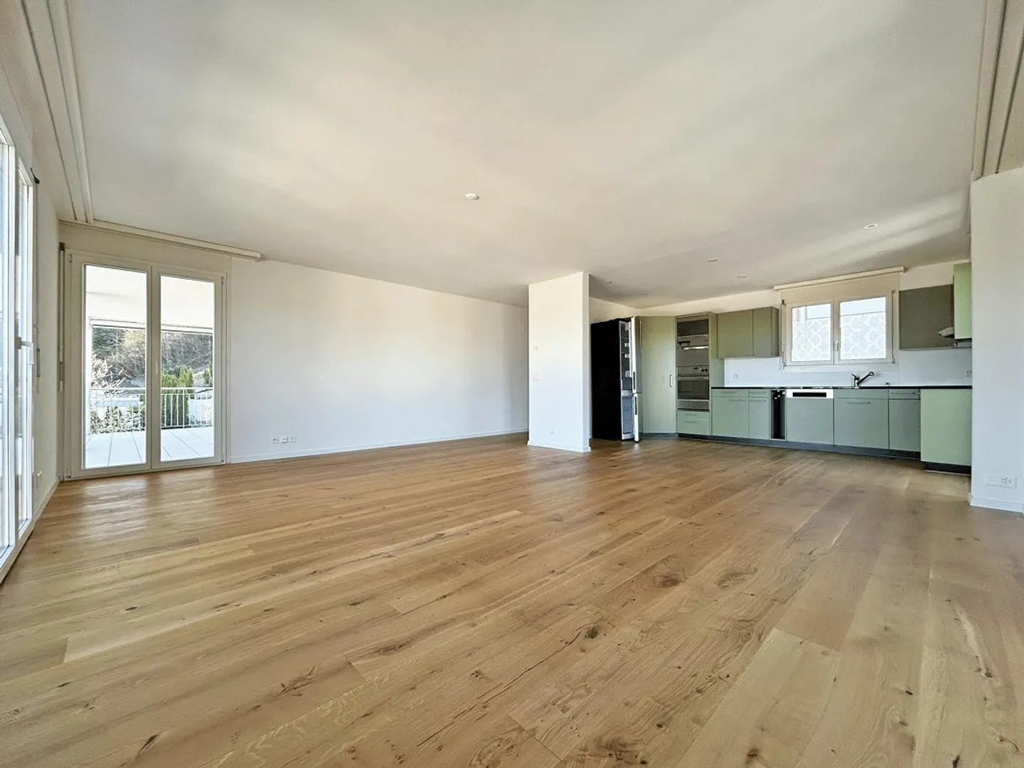 Vues magnifiques – moderne, spacieux, lumineux et accueillant - Photo 6 sur 17