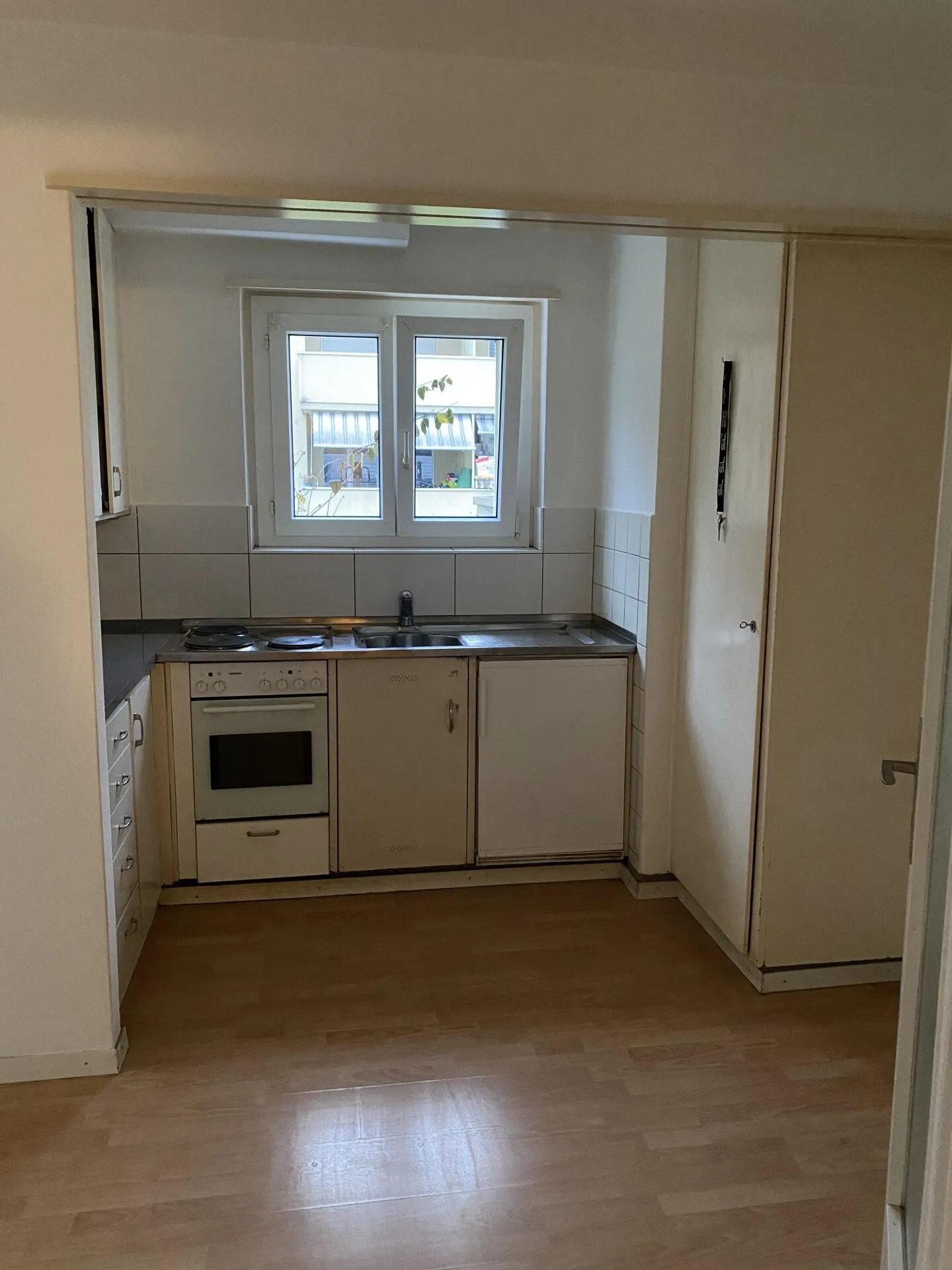 Appartamento di 2,5 stanze nel centro di Biel in affitto - Foto 2 di 6