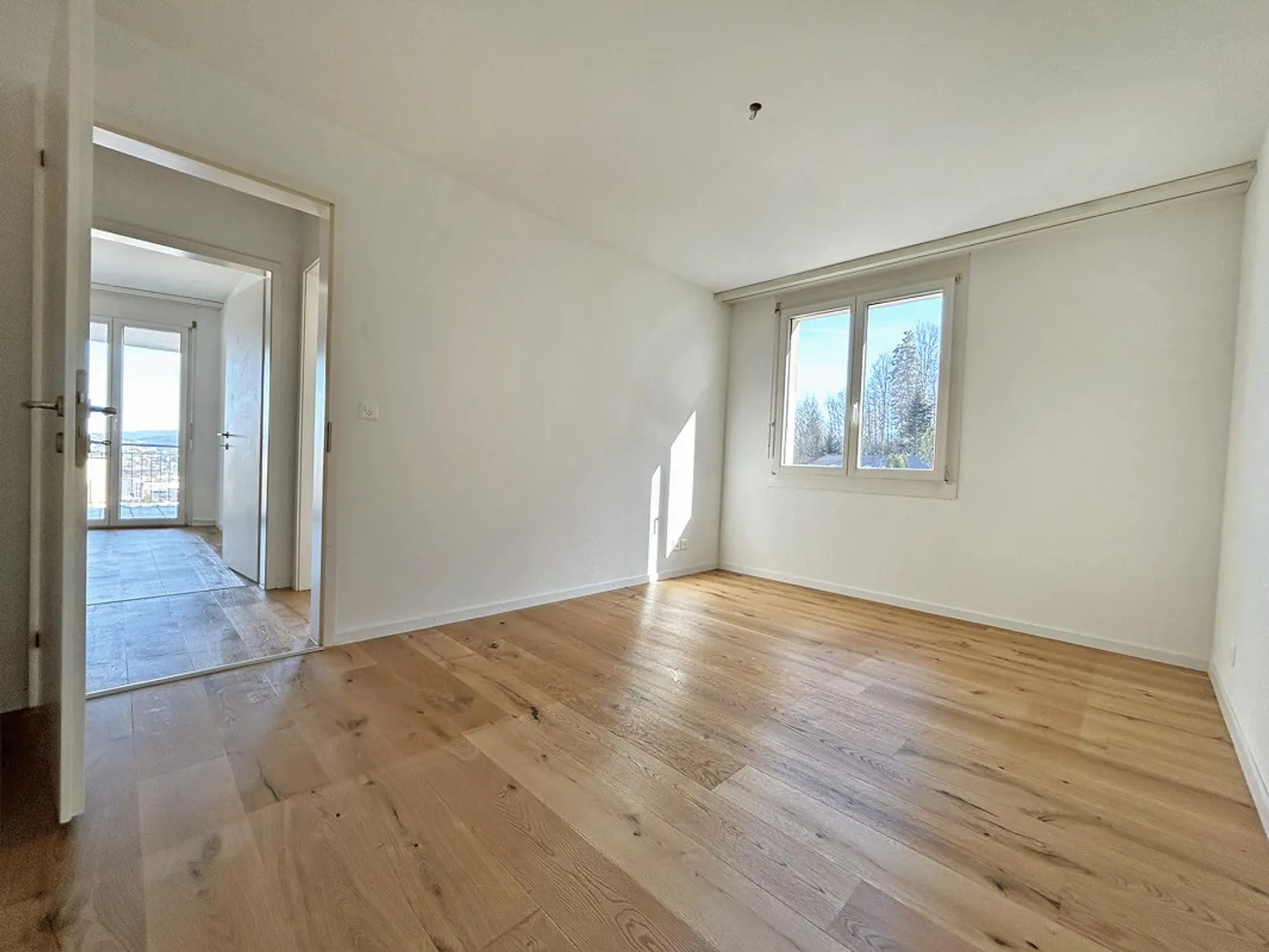 Vues magnifiques – moderne, spacieux, lumineux et accueillant - Photo 16 sur 17