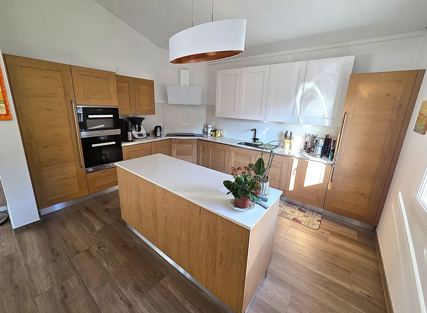 Splendido attico di 5.5 locali con piscina ad Arbedo-Castione - Foto 6 von 22