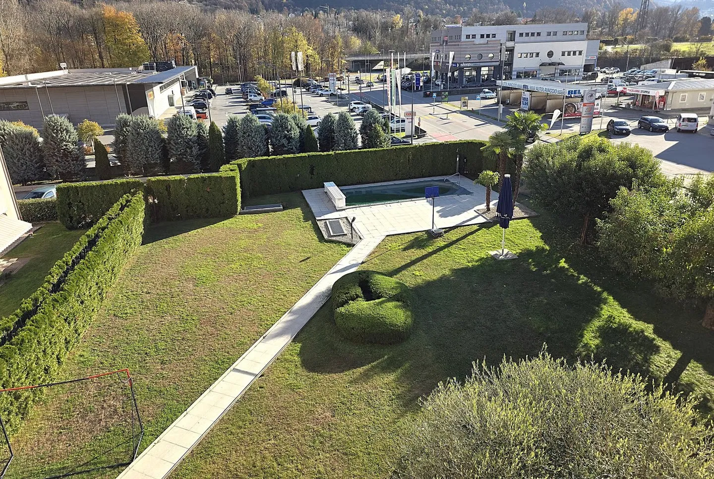Splendido attico di 5.5 locali con piscina ad Arbedo-Castione - Foto 9 von 22