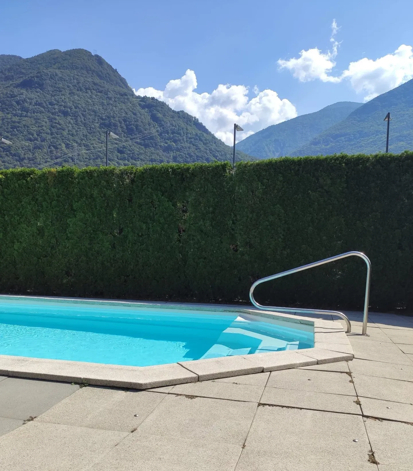 Splendido attico di 5.5 locali con piscina ad Arbedo-Castione - Foto 10 von 22