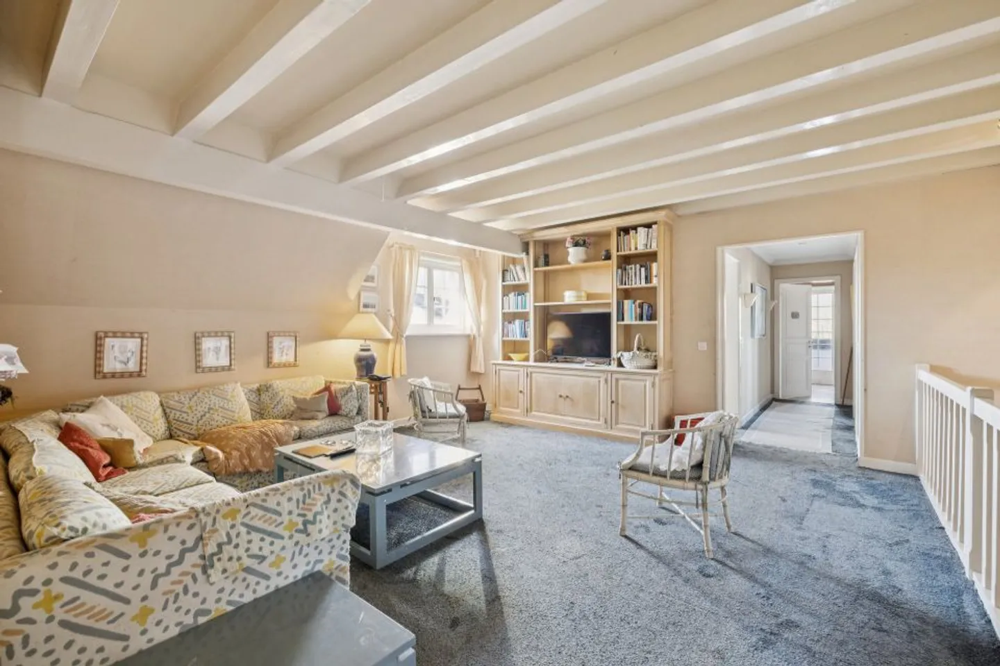 VILLA MIT EINZIGARTIGEM CHARAKTER - Foto 8 von 13