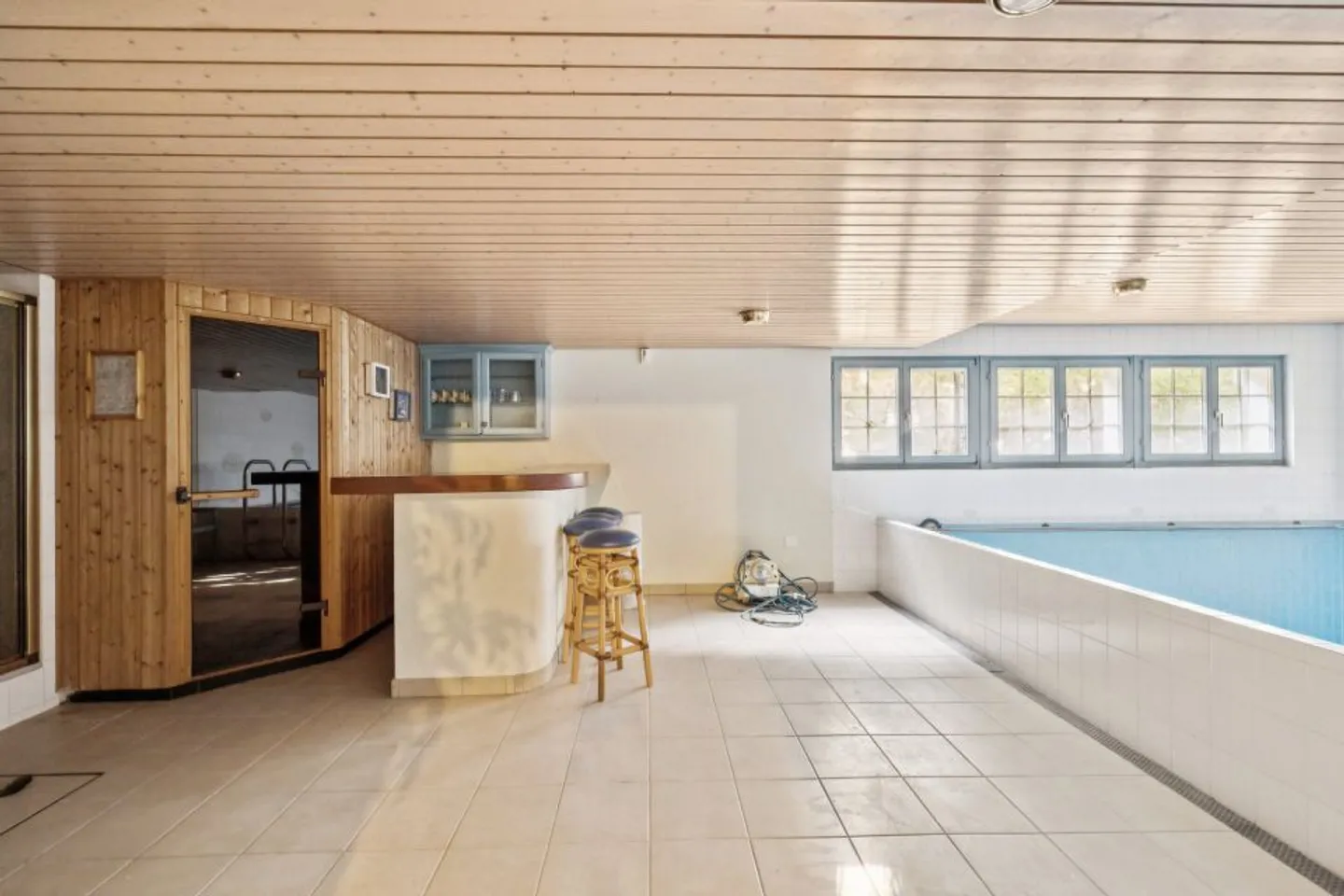 VILLA MIT EINZIGARTIGEM CHARAKTER - Foto 10 von 13