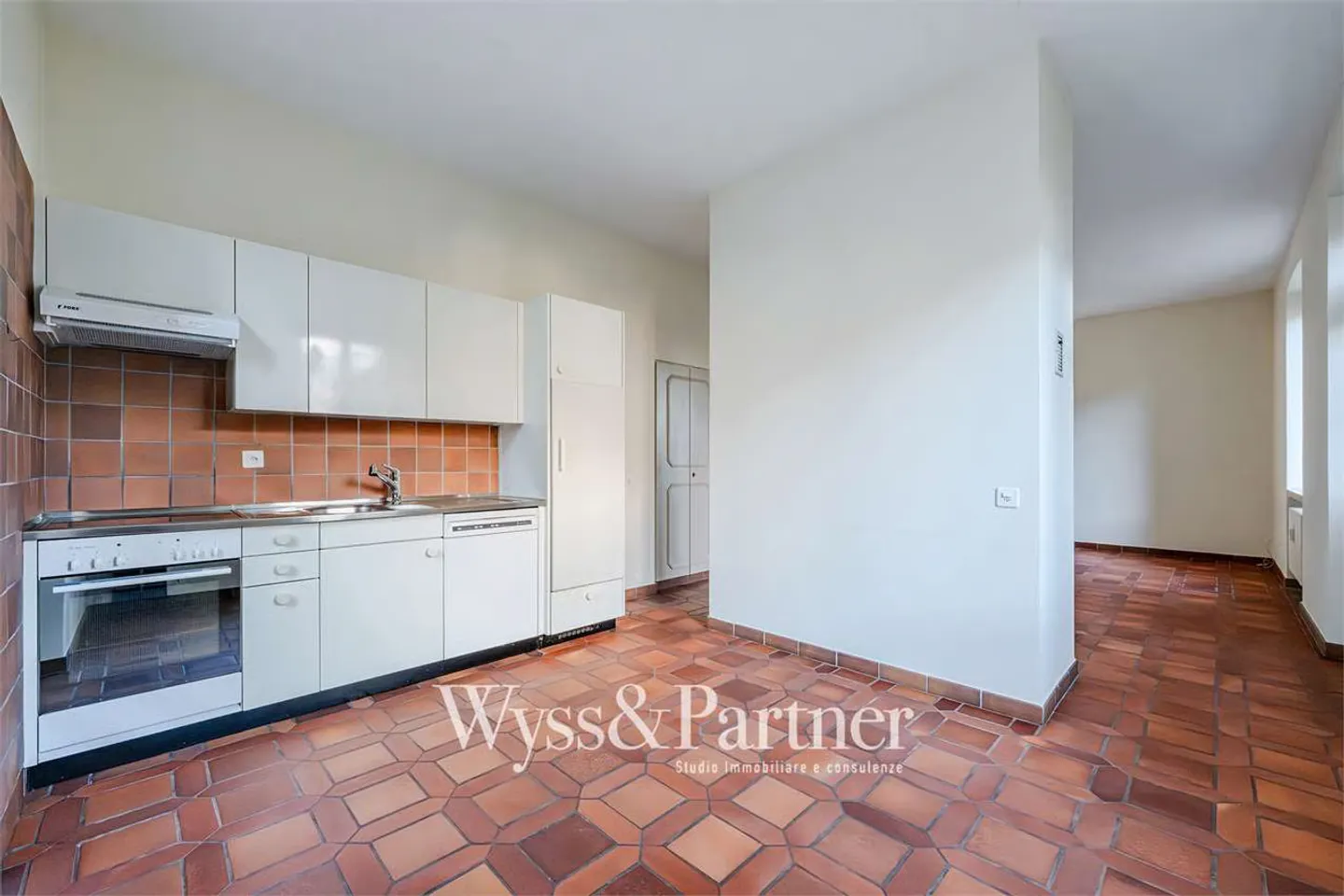 Charmante 3,5-Zimmer-Wohnung mit Garten Zugang - Ravecchia - Foto 3 von 11