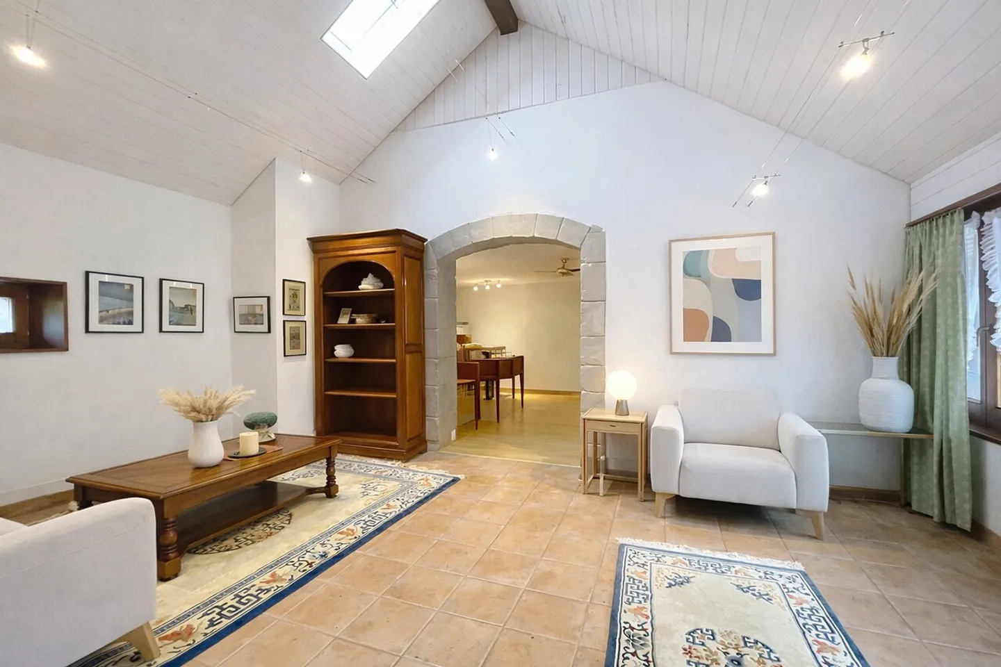 Charming 4.5-room duplex apartment on the ground floor with terrace - Photo 1 of 10