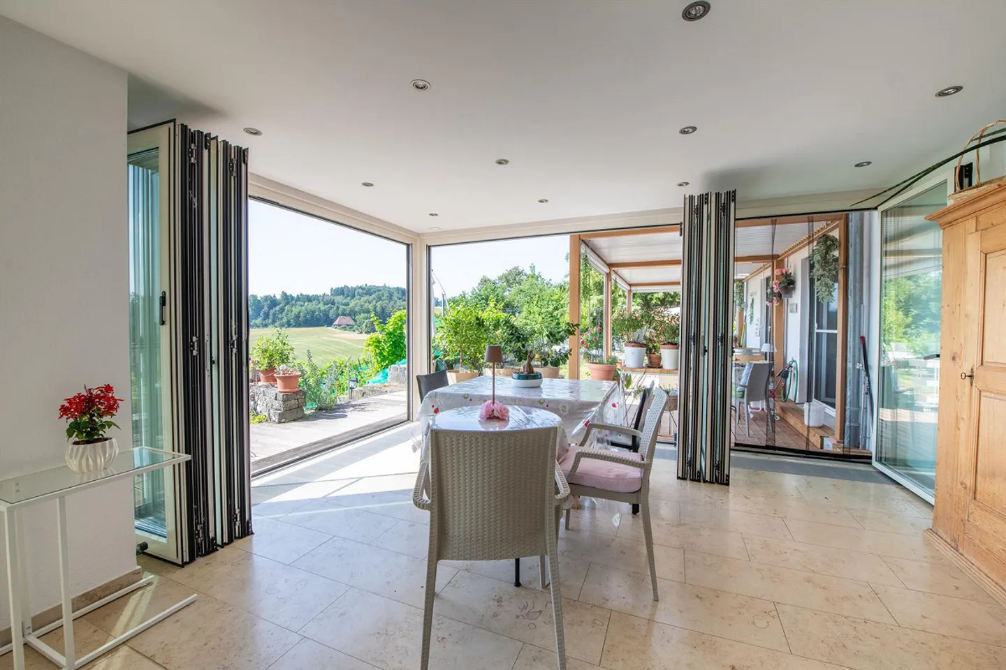 Vivere e Affittare - Proprietà Esclusiva con Vista - Foto 9 di 13