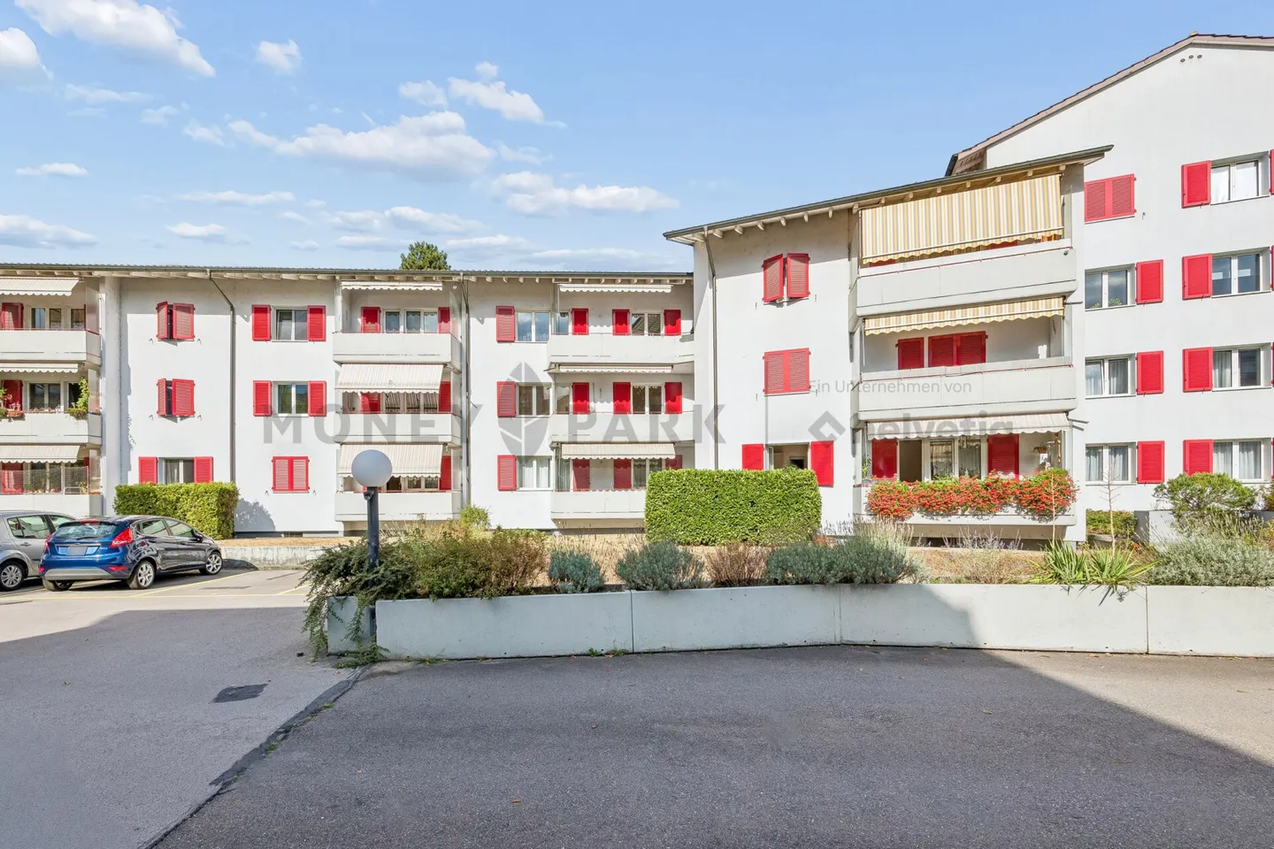 Distanze brevi, posizione tranquilla e ottimo collegamento ai mezzi pubblici - Foto 1 di 13