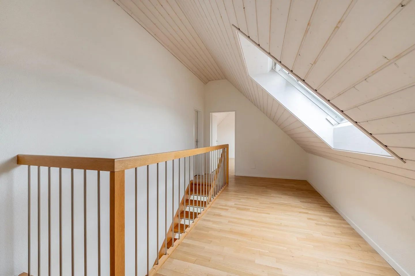 Vivre sur deux niveaux avec galerie et loggia privée - Photo 7 sur 10