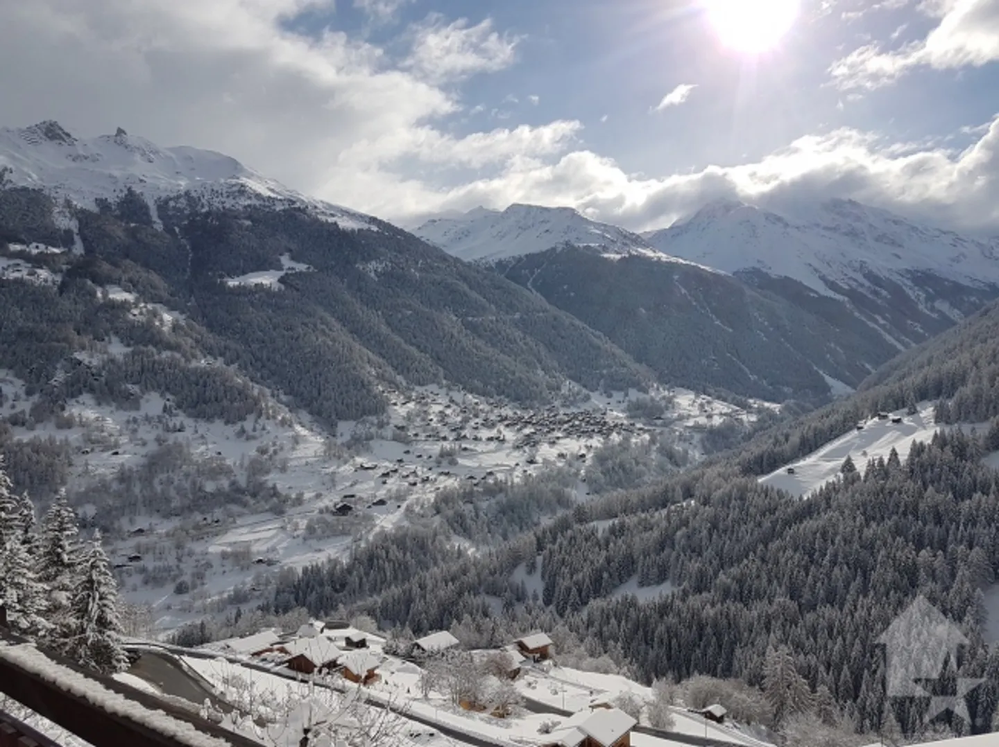 «Magnifico chalet con 2 posti auto esterni» - Foto 2 di 20