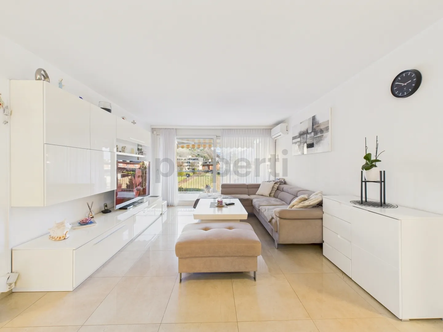 Gordola, elegantes 4,5-Zimmer-Wohnung 3 Torri - Foto 1 von 9