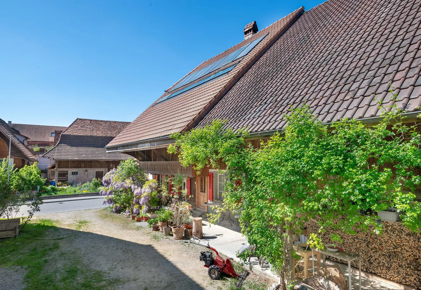 Saniertes Bauernhaus im Dorfkern - Foto 2 von 17