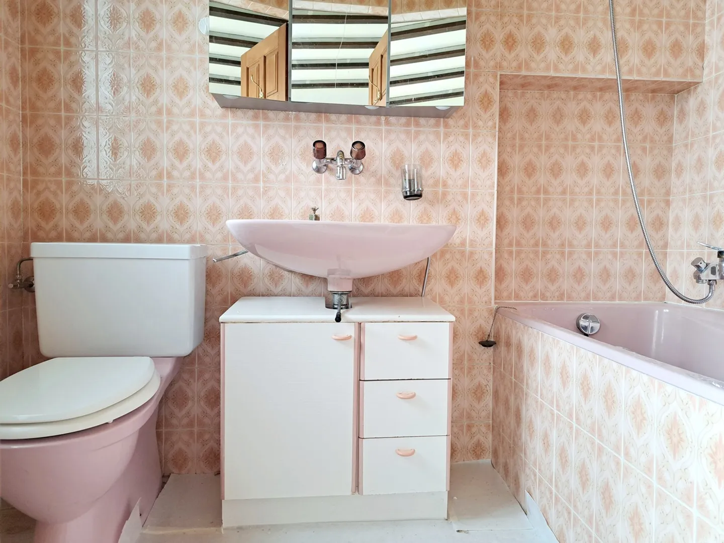 PLAINE 1, appartamento duplex di 2,5 locali con camino - Foto 9 di 10