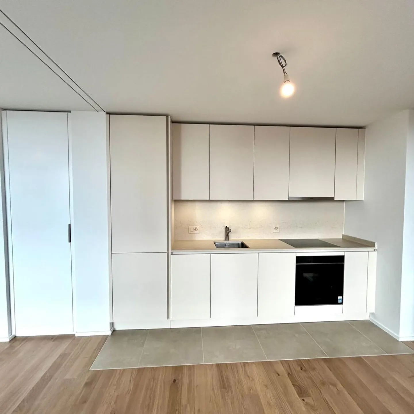 1.5 Room Apartment - Photo 4 of 9