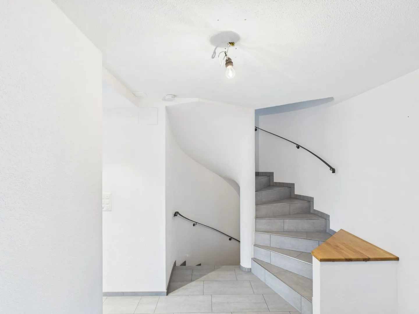 Maison de rêve à Eschenz avec beaucoup d'espace dans un emplacement parfait - Photo 5 sur 19