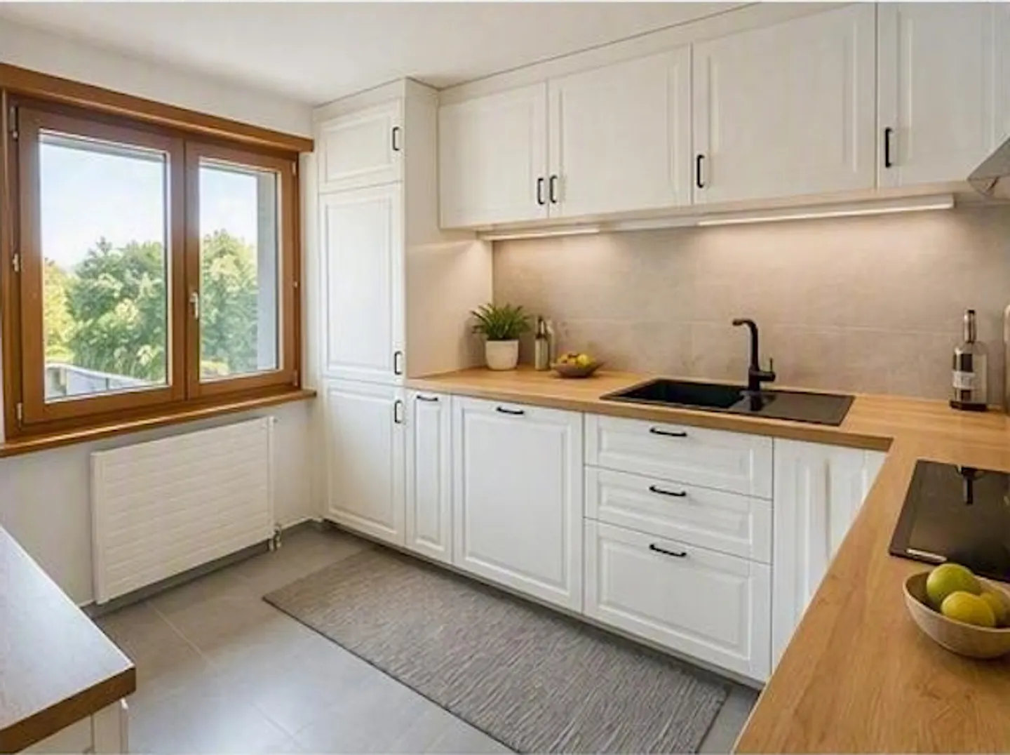Charming 4.5-room renovated apartment in the heart of Marin - just steps from the lake - Photo 2 of 8