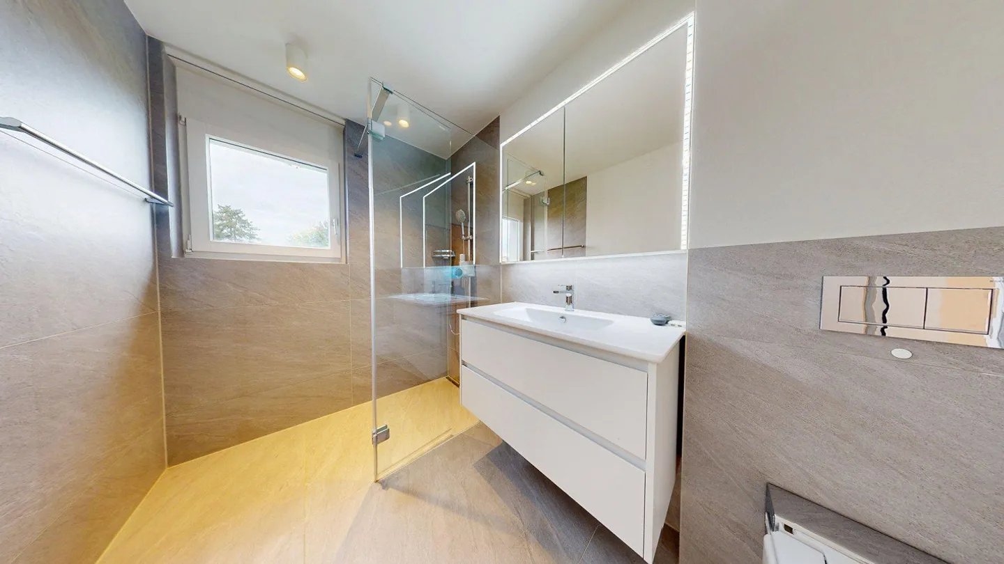 Bright, attractive condominium - Photo 8 of 13