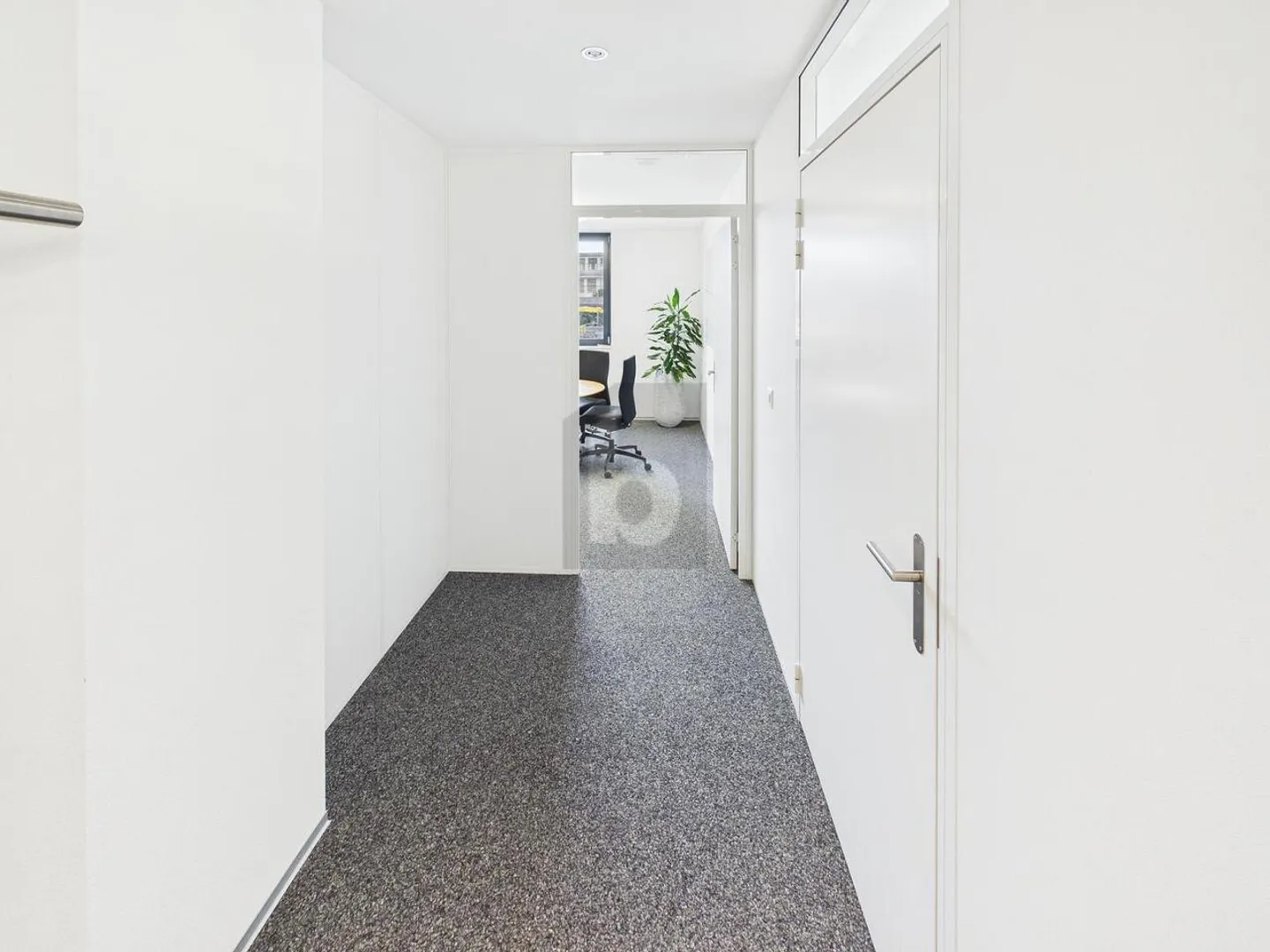 Geräumige moderne Bürofläche - Foto 2 von 6