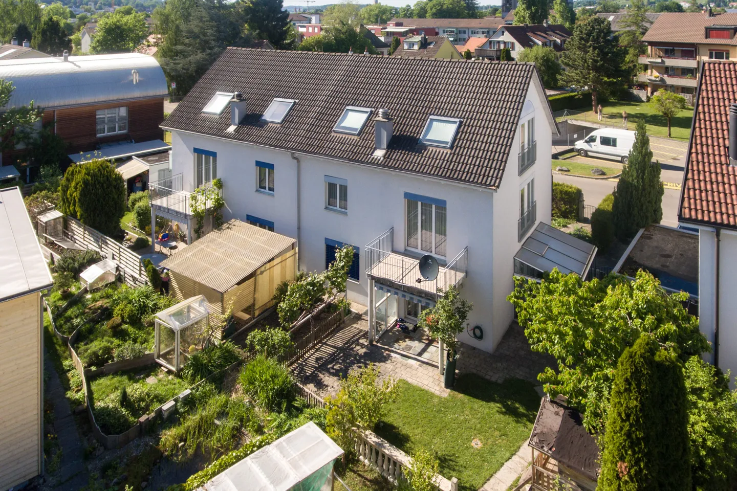 6.5 Zimmer Doppelhaushälfte mit Garten in Winterthur mieten - Photo 2 of 10