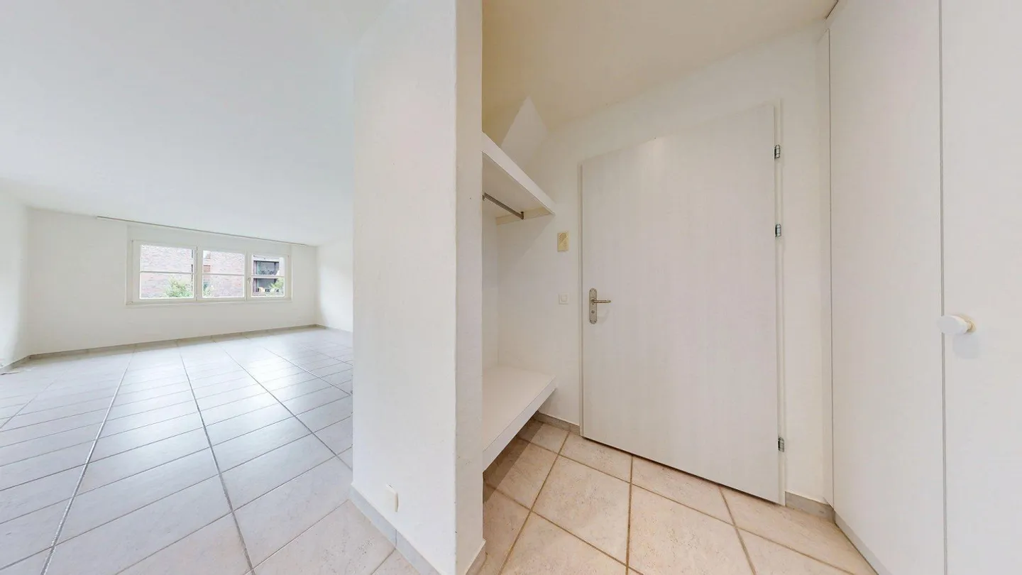 Bright, attractive condominium - Photo 10 of 13