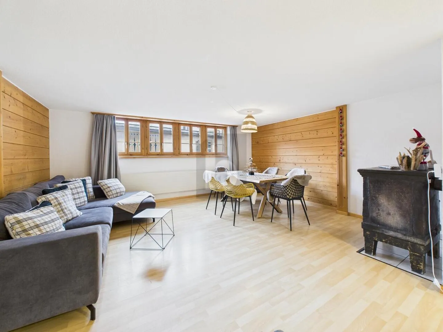 Charmante Wohnung Nähe Flims - Foto 1 von 6