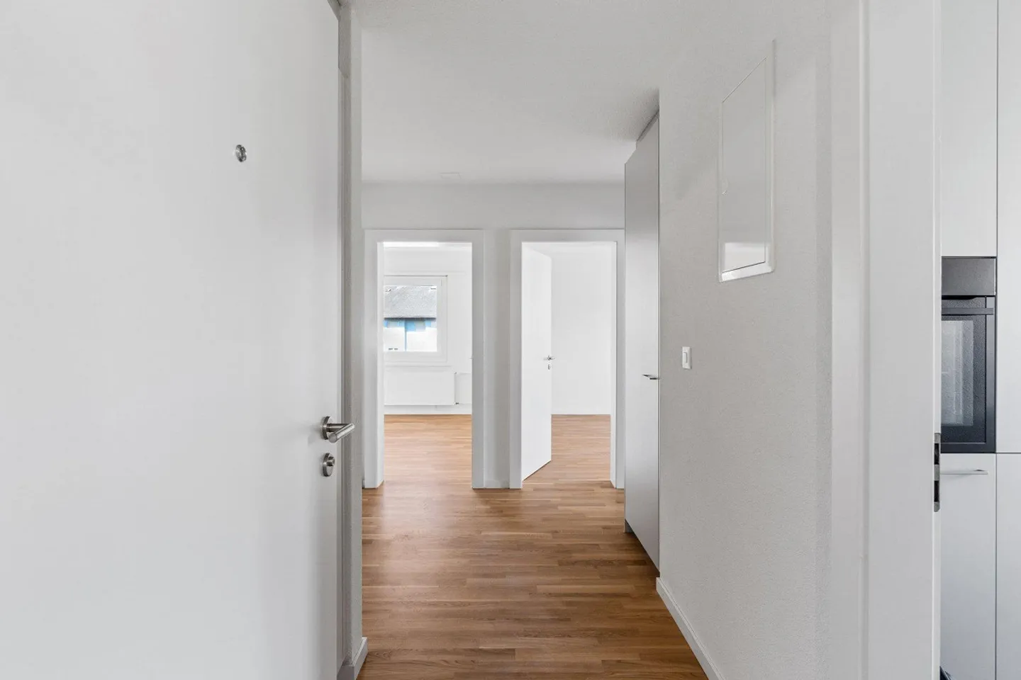 Modern Apartment with Terrace - Photo 7 of 7