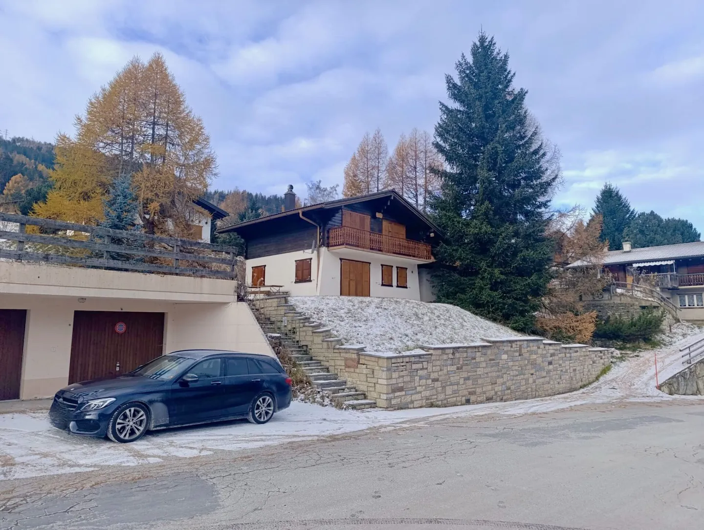 Charmant chalet 4.5 pces avec jardin, vendu meublé. - Photo 11 sur 13