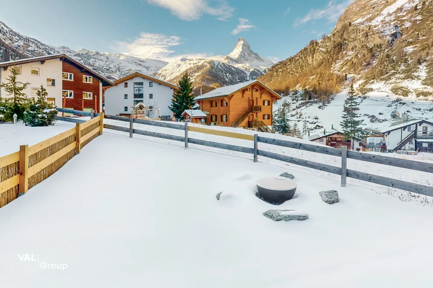 Exklusives Wohnen mit freiem Matterhornblick und moderner Architektur - Foto 1 von 13