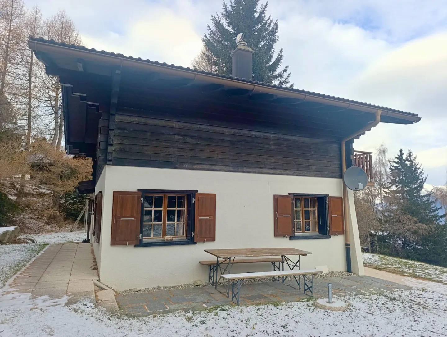 Charmant chalet 4.5 pces avec jardin, vendu meublé. - Photo 10 sur 13