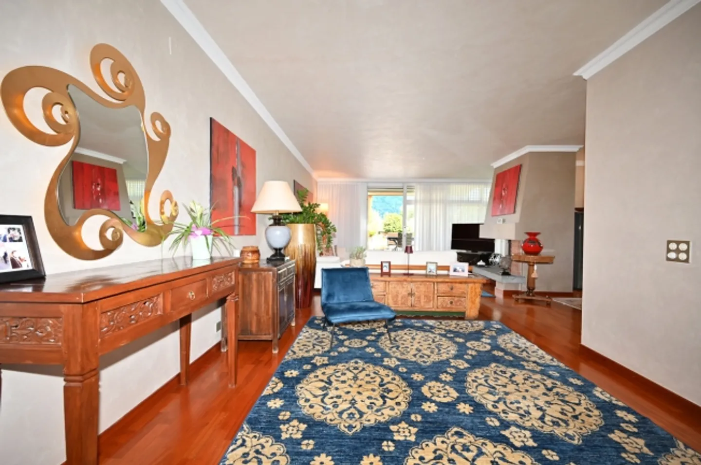 Penthouse avec grande terrasse et vue sur les montagnes environnantes - Photo 5 sur 18