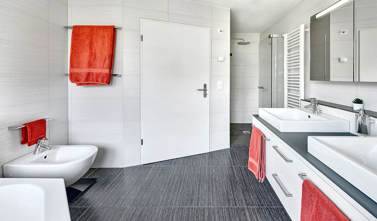 Vivere e lavorare armoniosamente combinati – spazioso appartamento con giardino - Foto 5 di 6