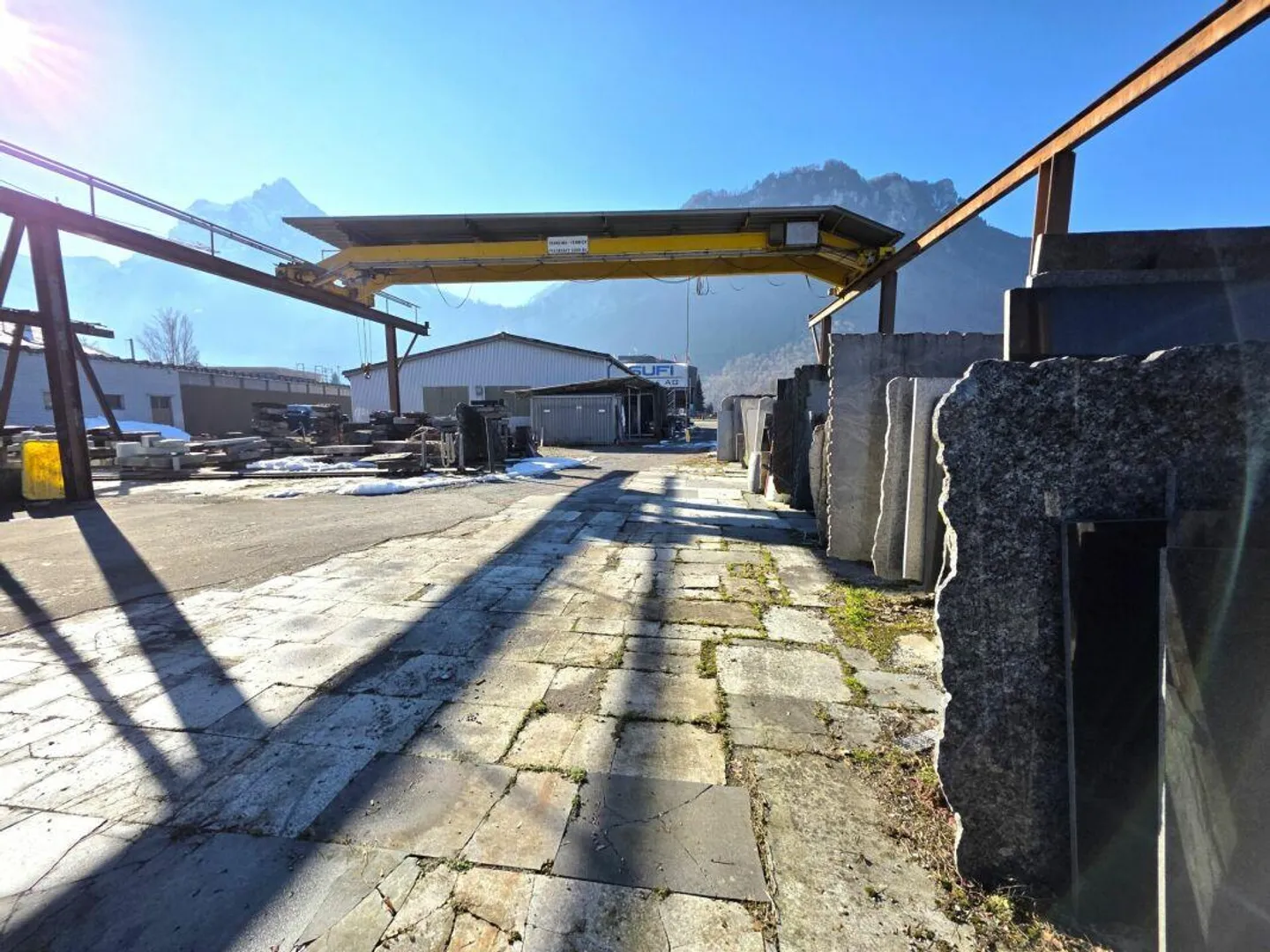 Proprietà residenziale e commerciale con potenziale di sviluppo illimitato in posizione privilegiata - Foto 5 di 30