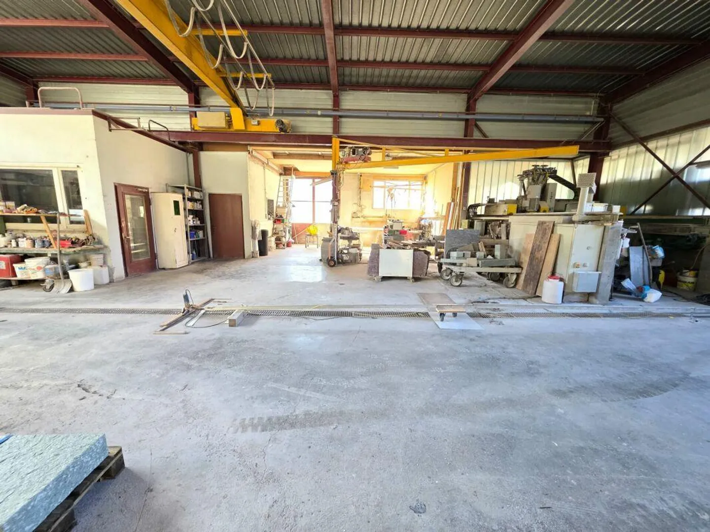 Proprietà residenziale e commerciale con potenziale di sviluppo illimitato in posizione privilegiata - Foto 9 di 30