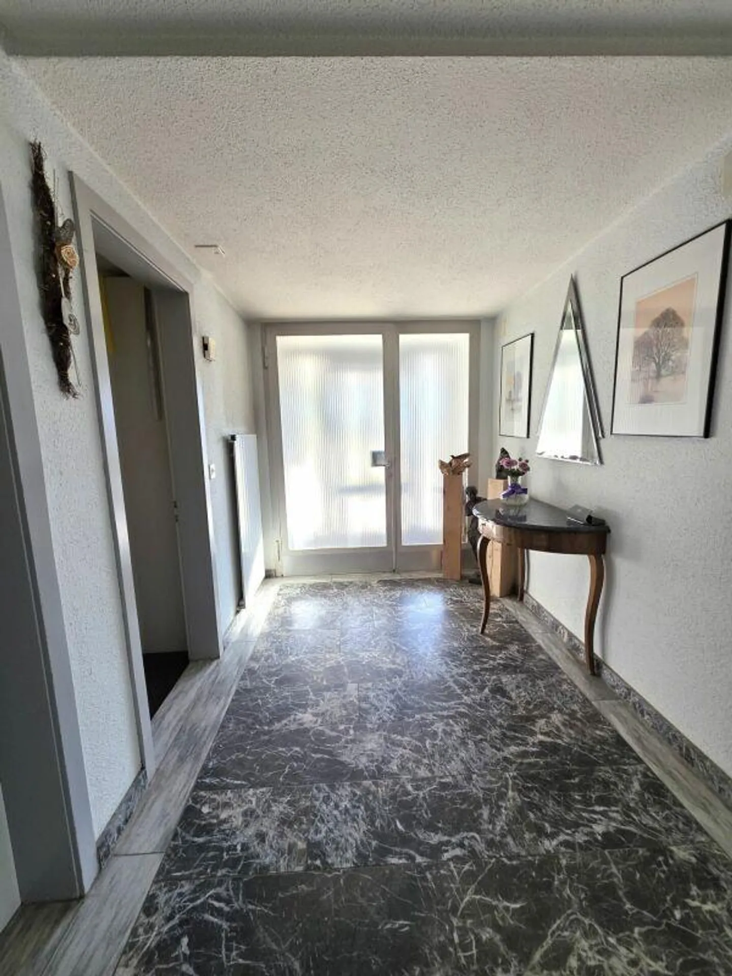 Proprietà residenziale e commerciale con potenziale di sviluppo illimitato in posizione privilegiata - Foto 18 di 30