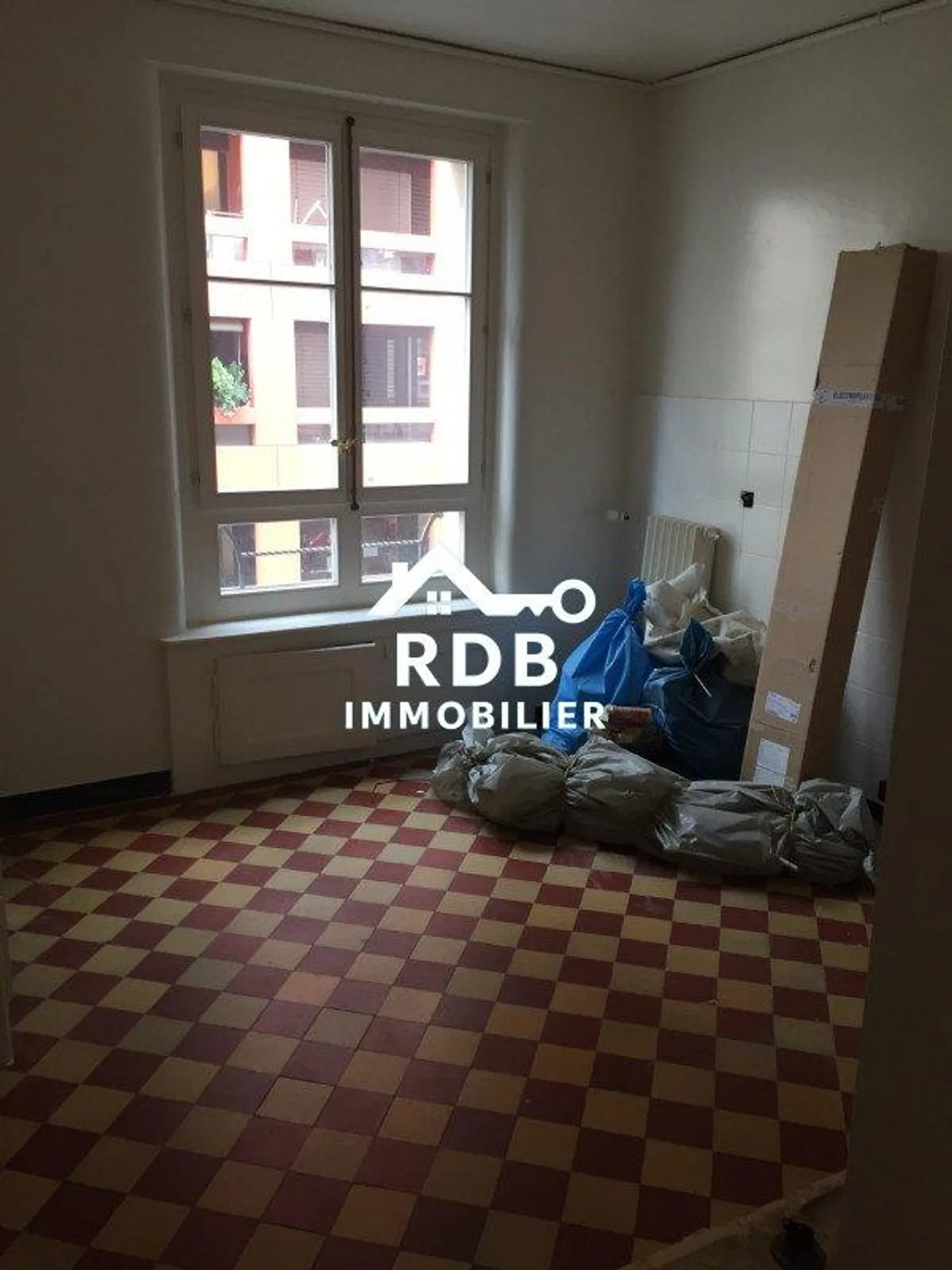 3-room apartment on the 1st floor located in Geneva 1205 - Photo 4 of 12